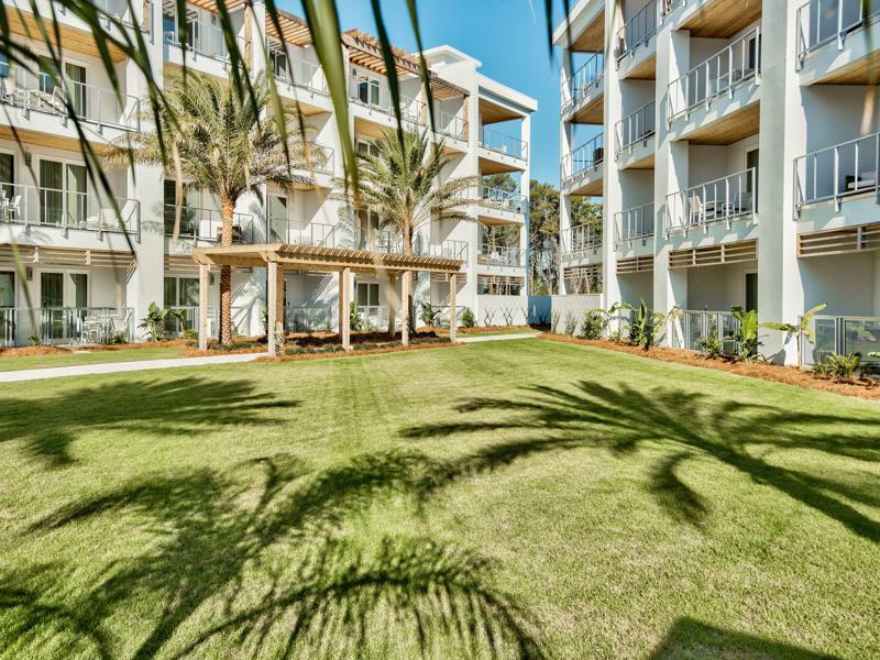 The Pointe On 30a Resort 3*