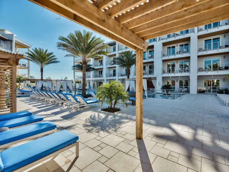 The Pointe On 30a Resort 3*