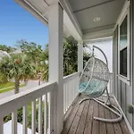 Coastal Oasis - Sleeps 10, Pool