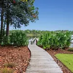 Coastal Oasis - Sleeps 10, Pool