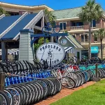 100 Lifeguard Loop East