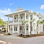 Katmanblu - Over 45 Five Star Reviews! Custom-Built! Easy Beach & Pool Access!
