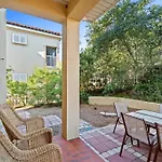 La Valencia Villas