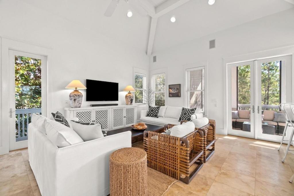 Ocean Serenade Holiday home *