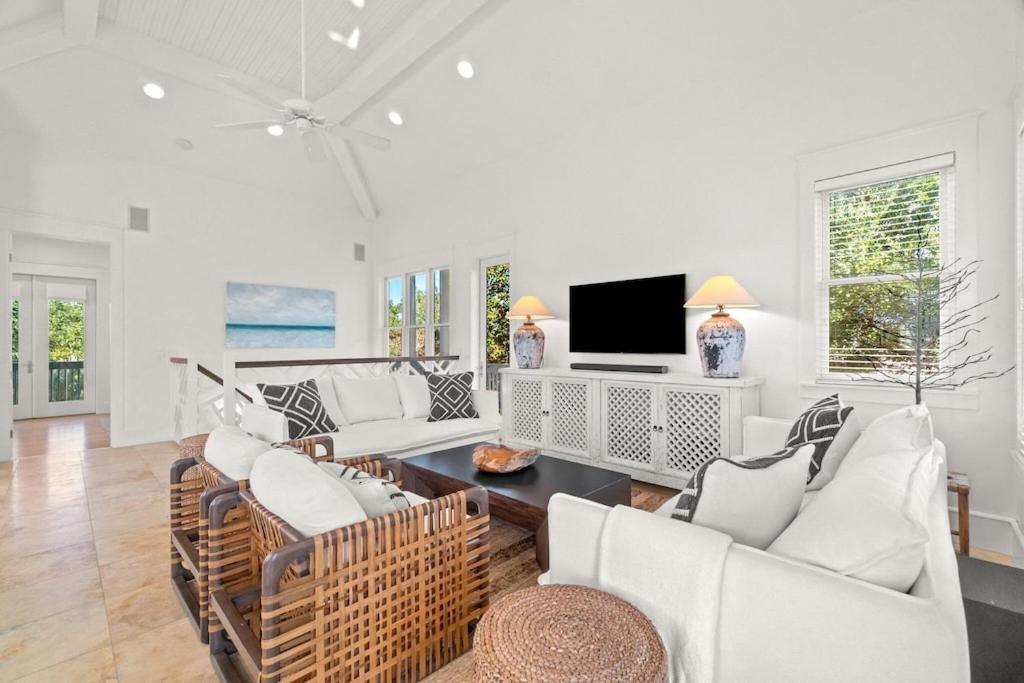 Ocean Serenade * Rosemary Beach