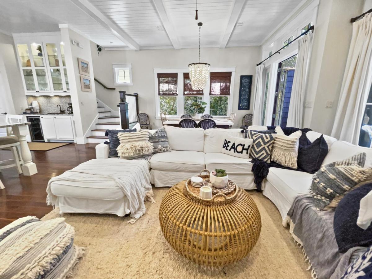 116 Surfer Ln