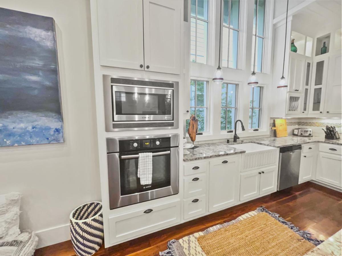 116 Surfer Ln