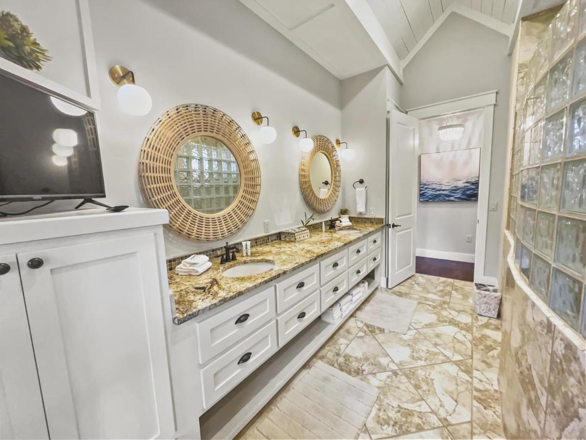 116 Surfer Ln *