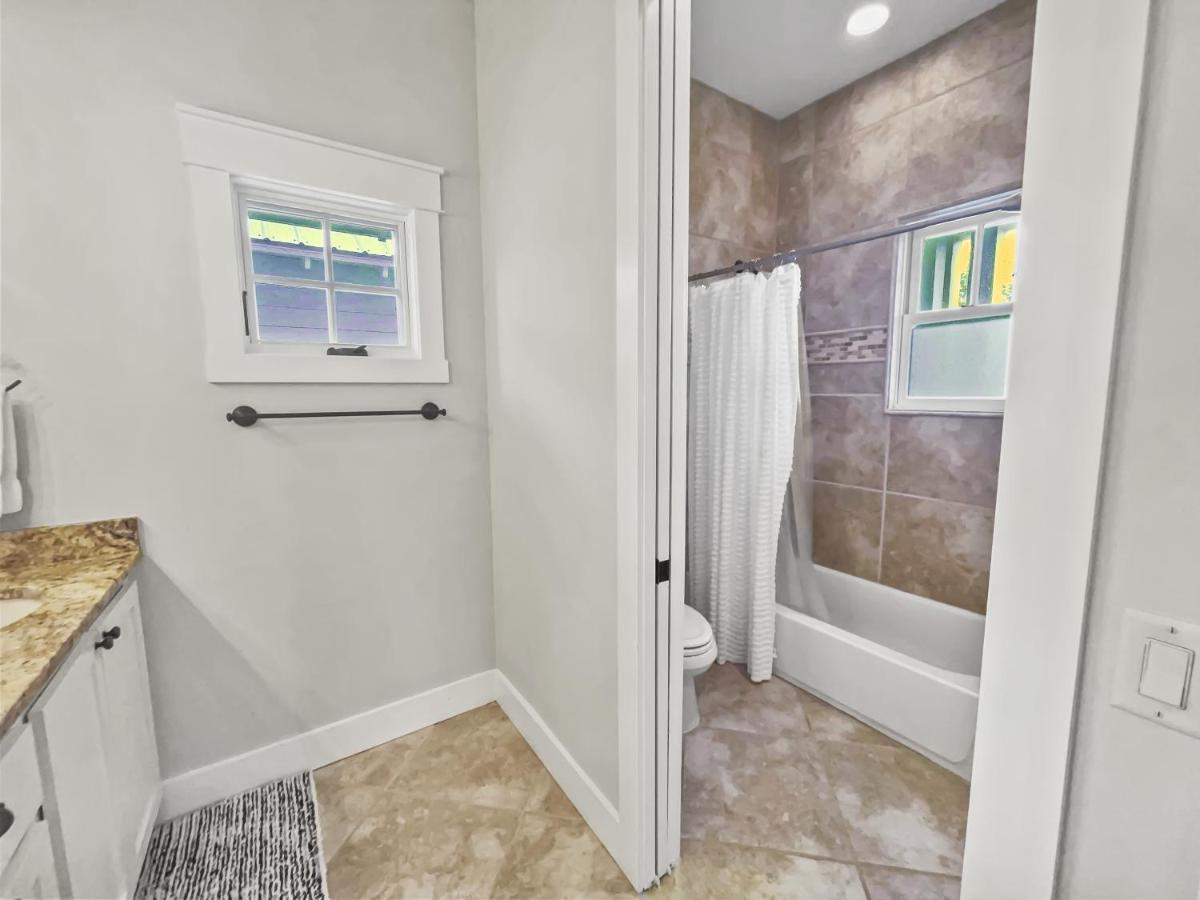 116 Surfer Ln