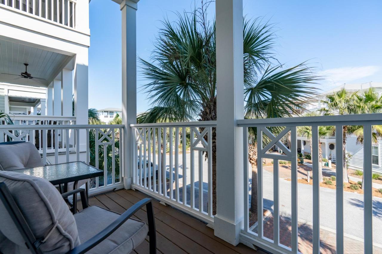 Holiday home Blissful Breeze