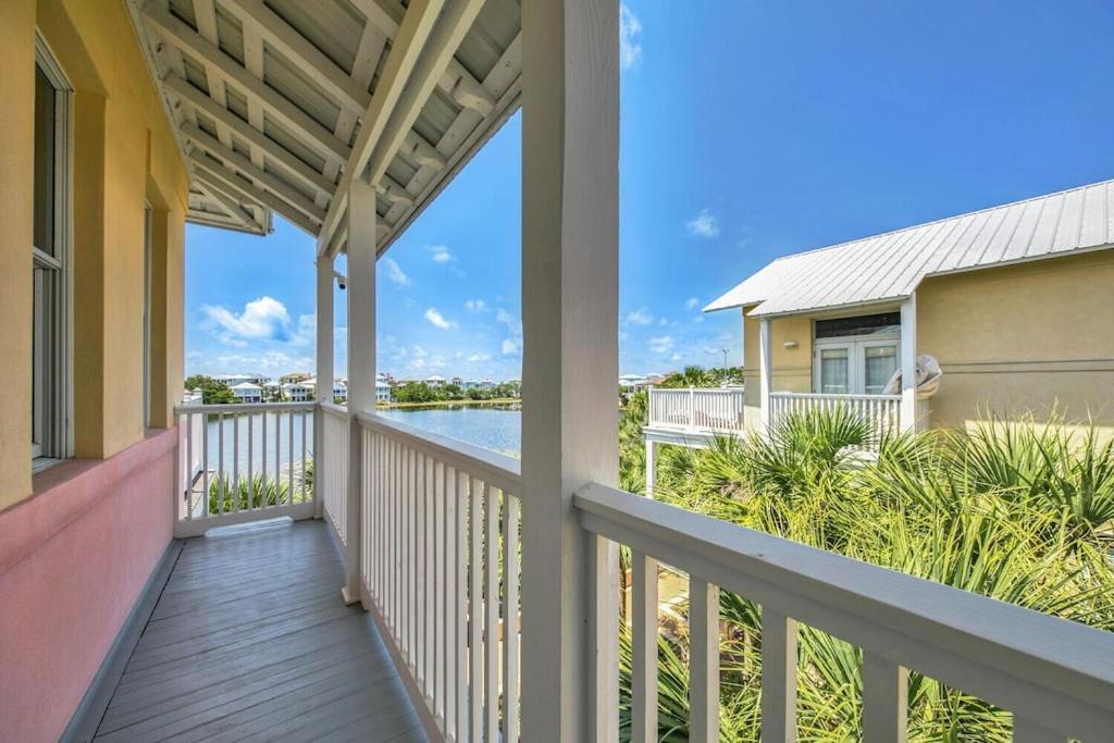 Retreat By The Sea At Carillon Holiday home Rosemary Beach