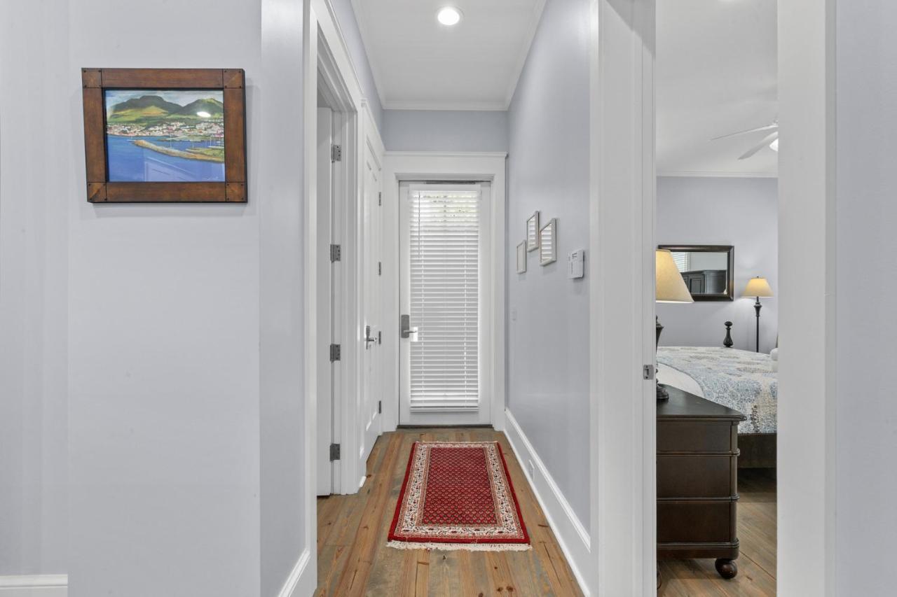45 Founders Ct