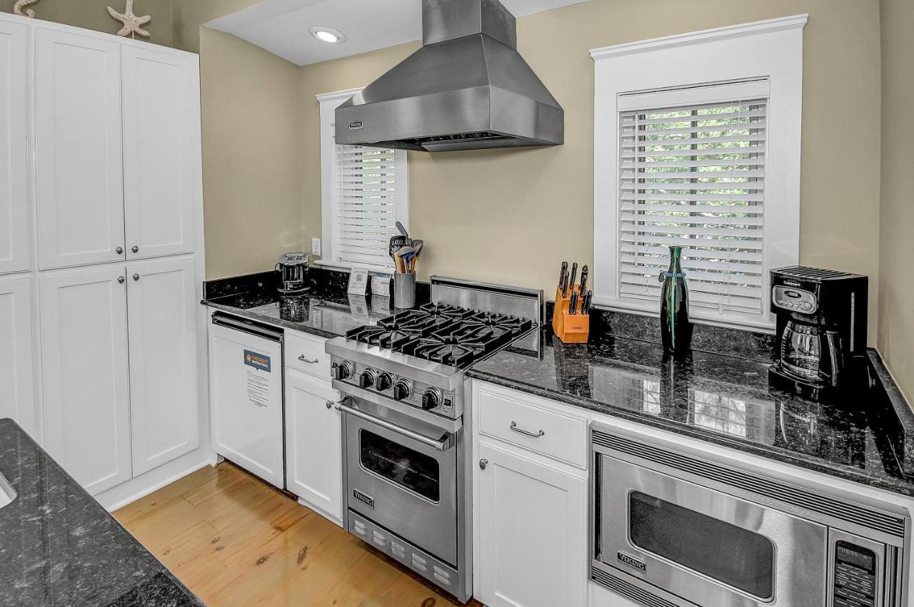 45 Founders Ct *