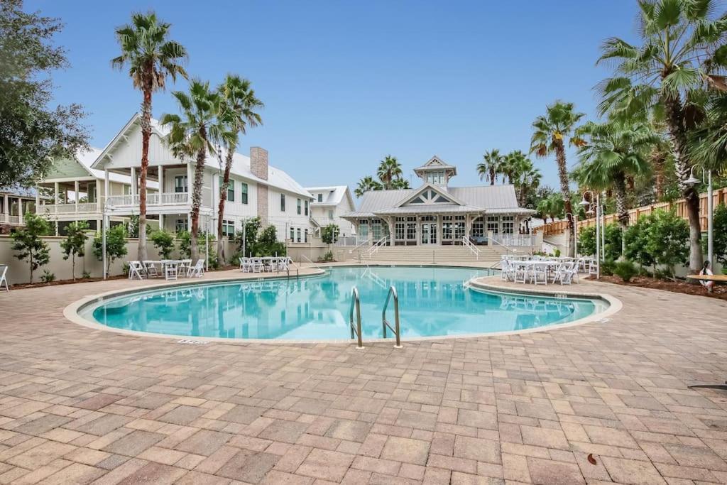 Villa Coastal Oasis - Sleeps 10, Pool Rosemary Beach