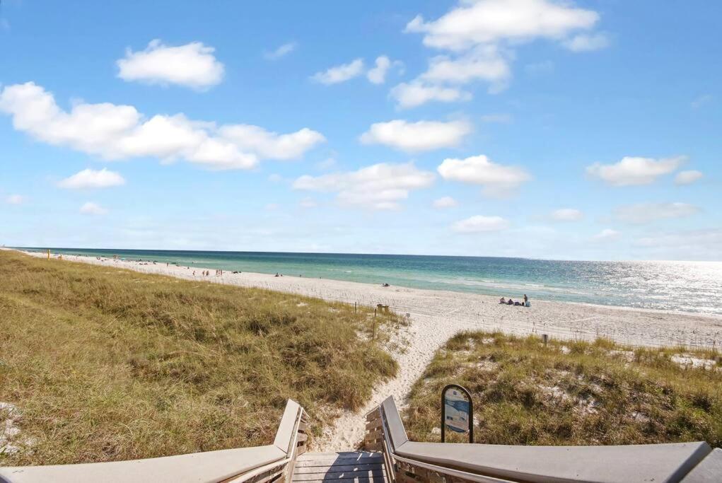 Coastal Oasis - Sleeps 10, Pool Villa Rosemary Beach
