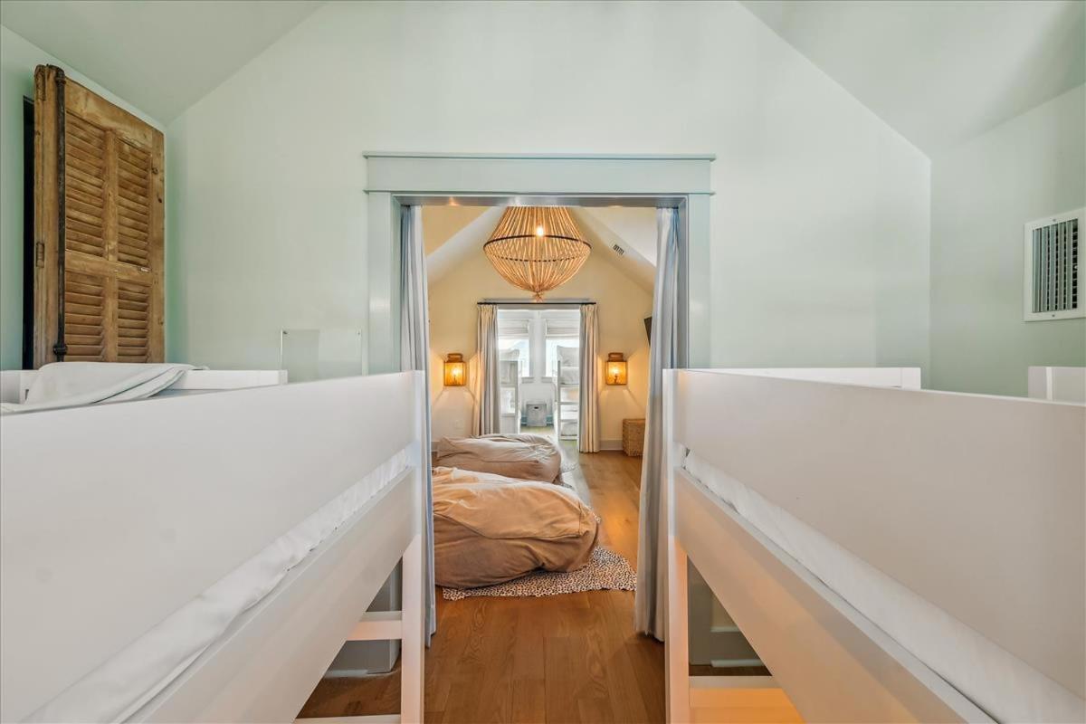 Magnolia And Carriage By 30a Escapes Rosemary Beach