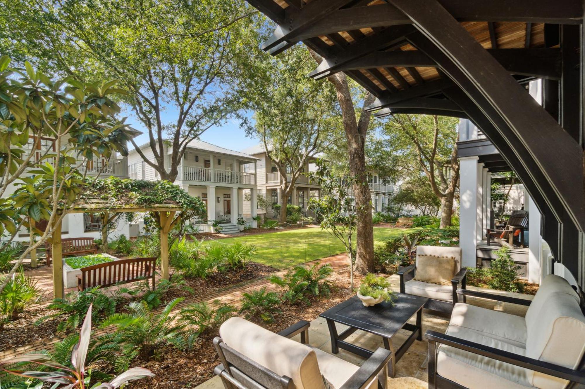21 Hamilton Lane By 30a Escapes