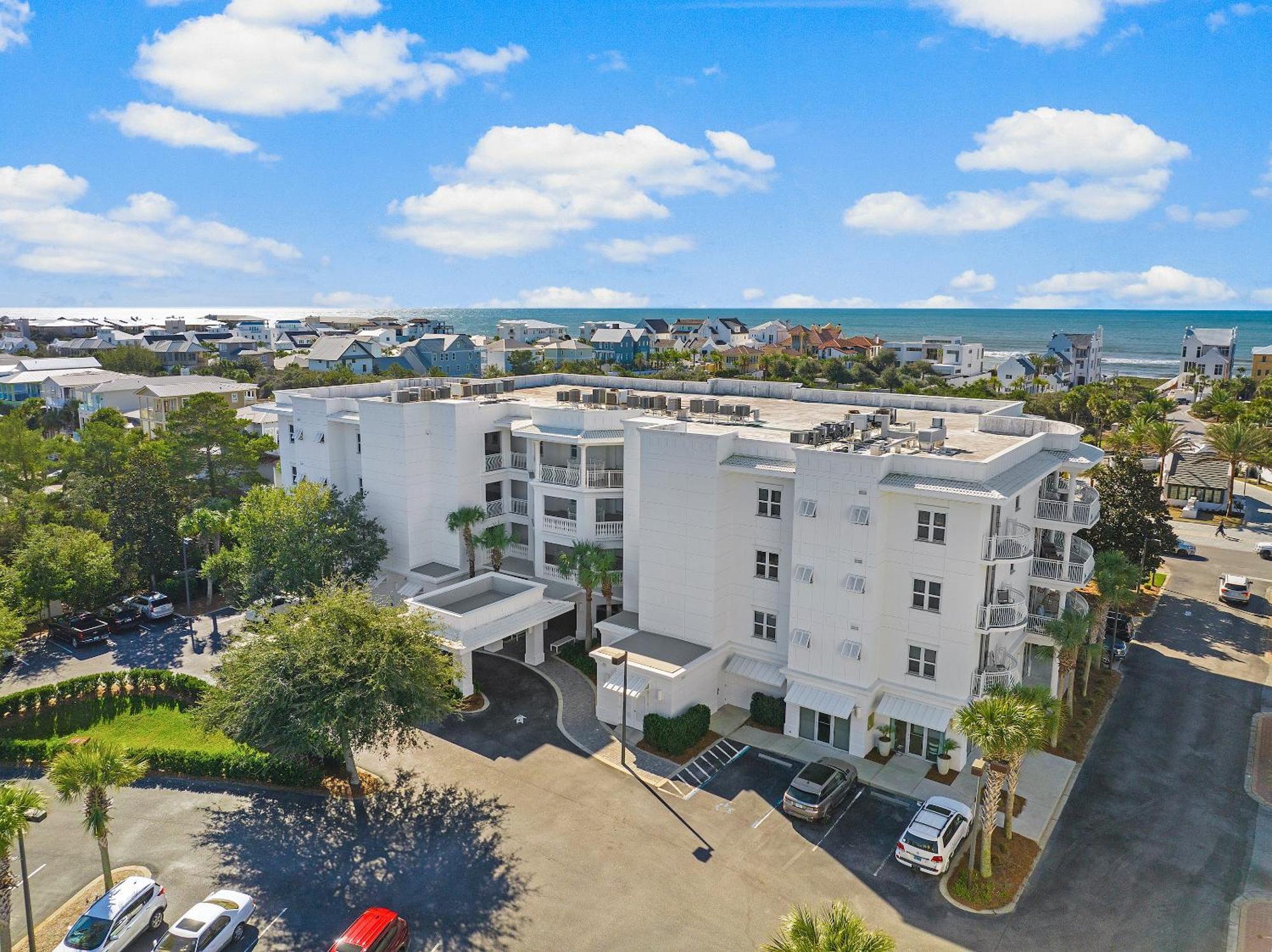 The Alexander By Panhandle Getaways *