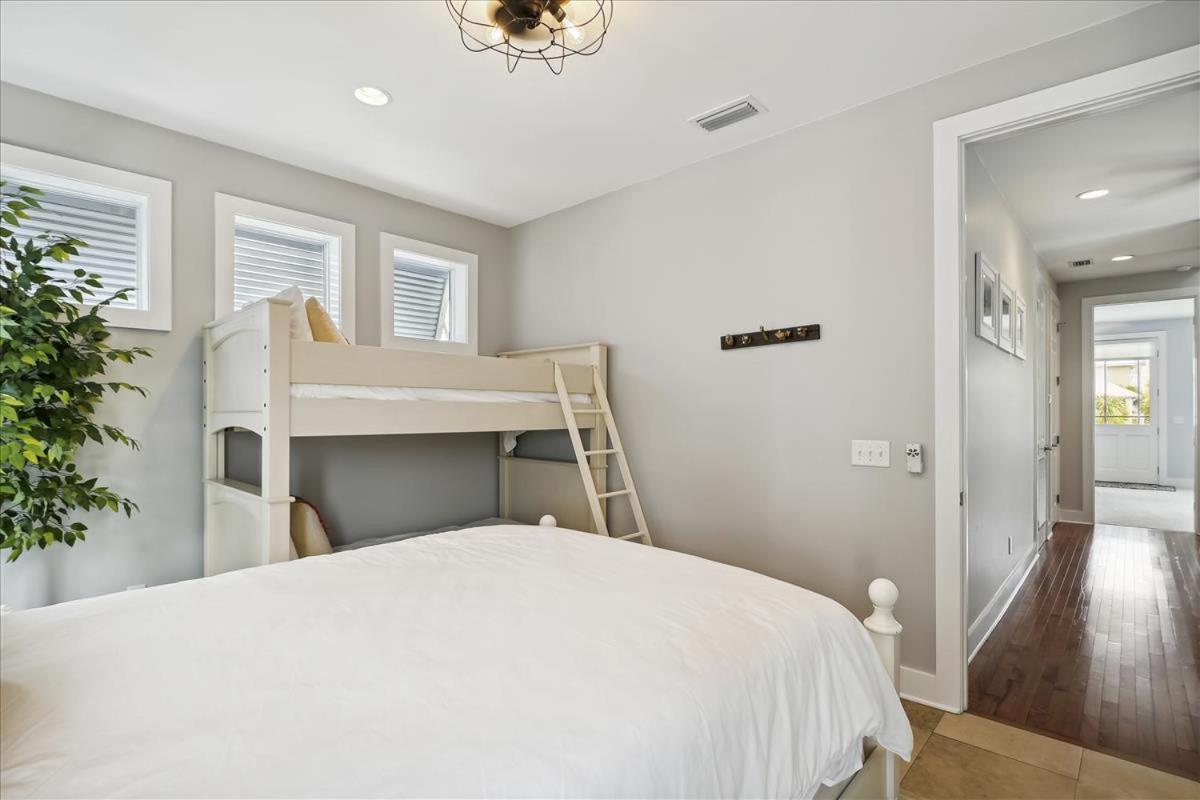 Tram-on-time By 30a Escapes Holiday home Rosemary Beach