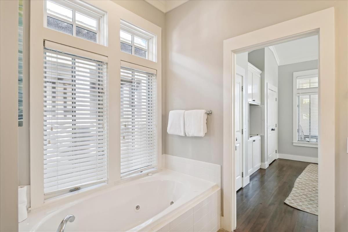 Summer By 30a Escapes * Rosemary Beach