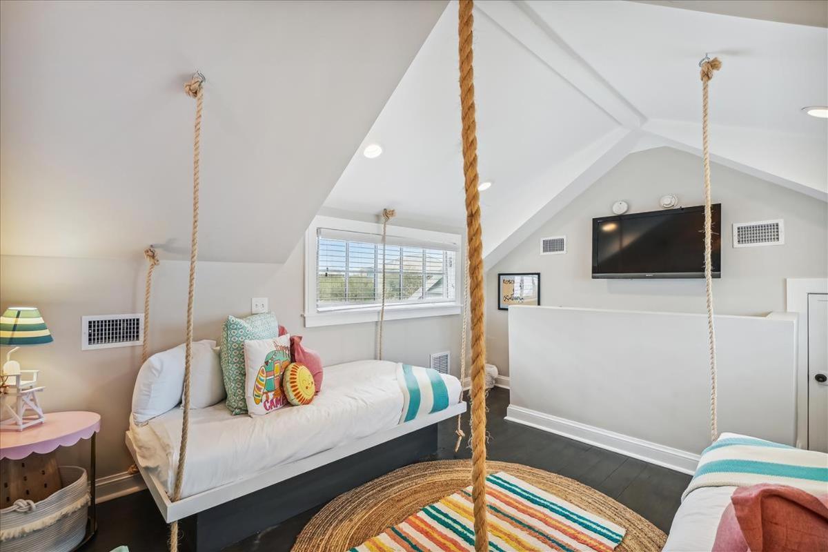 21 Hamilton Lane By 30a Escapes Holiday home