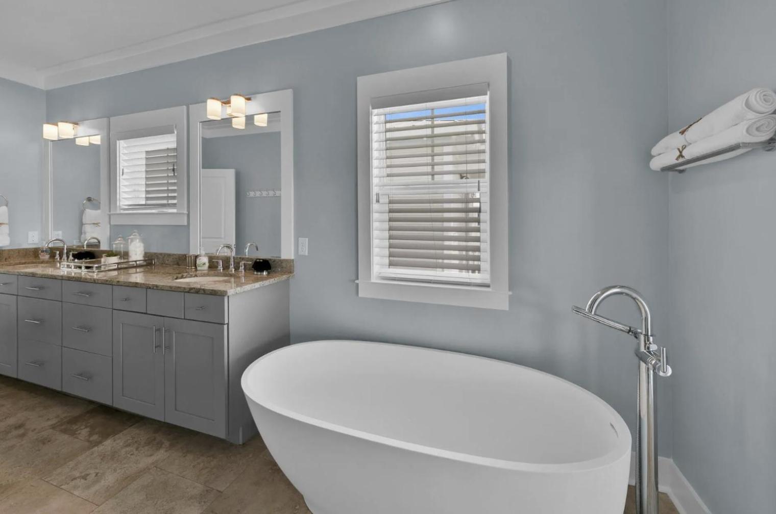 Anna's House Walk-out To 30a In Seacrest- Pet-friendly *