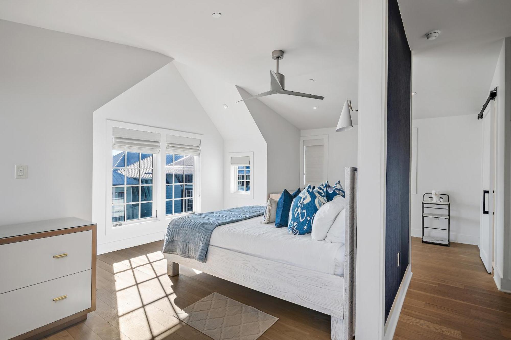 34 S Briland Lane Carriage House