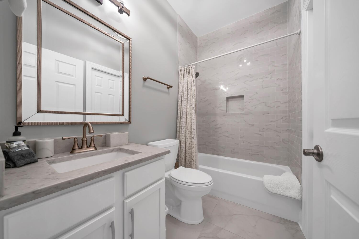 Holiday home Stunning Village Condo, Overlooking 30a, Beautifully Decorated Recently Updated Rosemary Beach