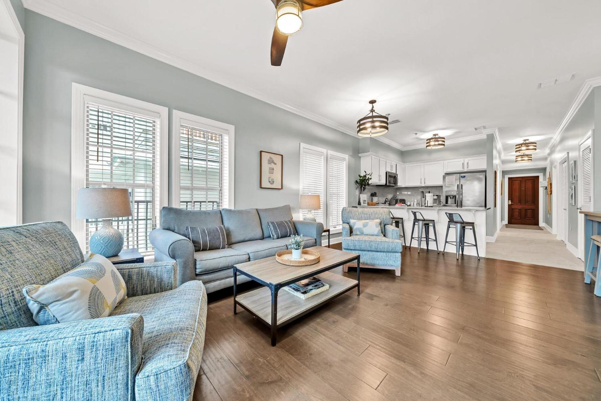 Holiday home Stunning Village Condo, Overlooking 30a, Beautifully Decorated Recently Updated