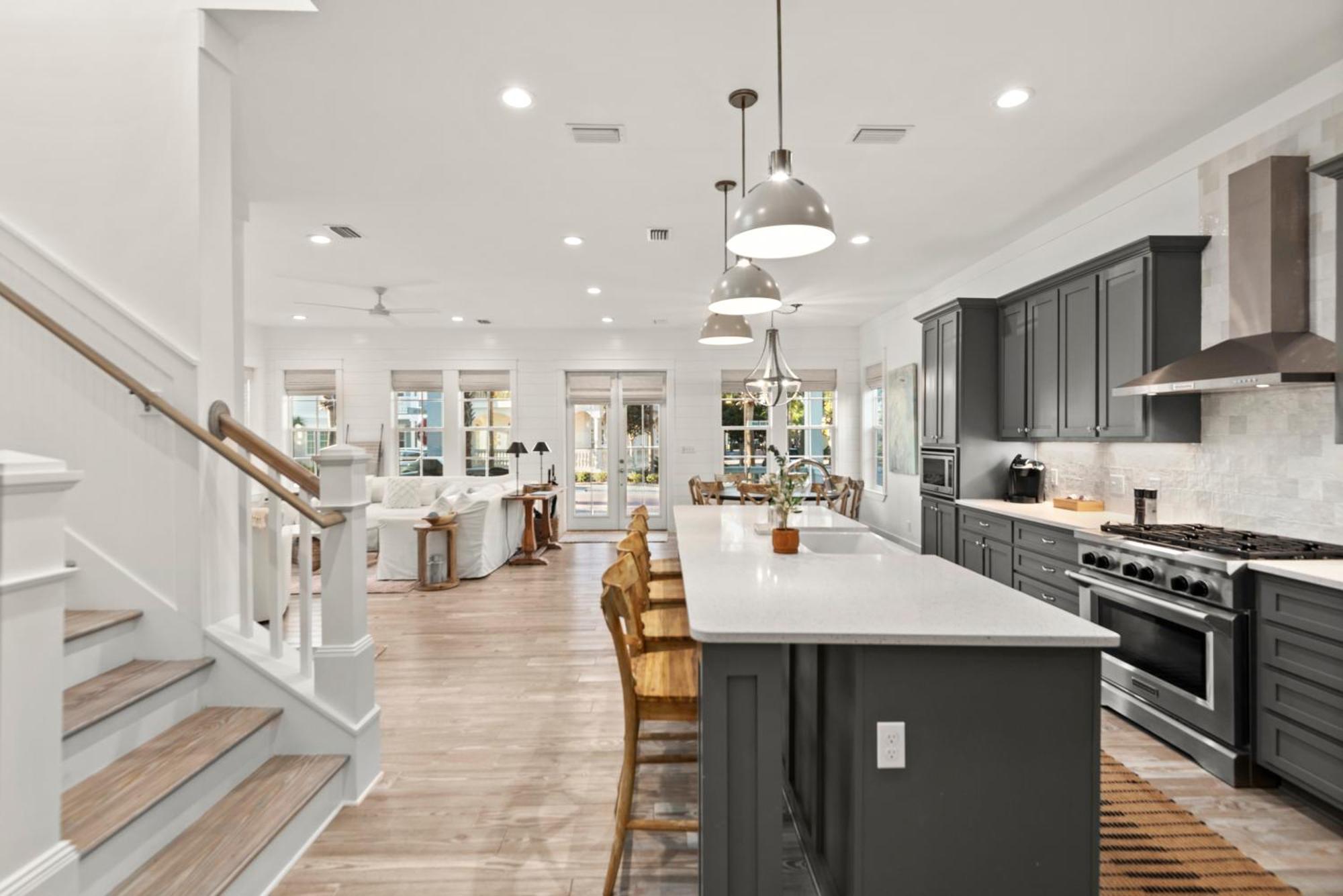 Katmanblu - Over 45 Five Star Reviews! Custom-built! Easy & Pool Access! Rosemary Beach