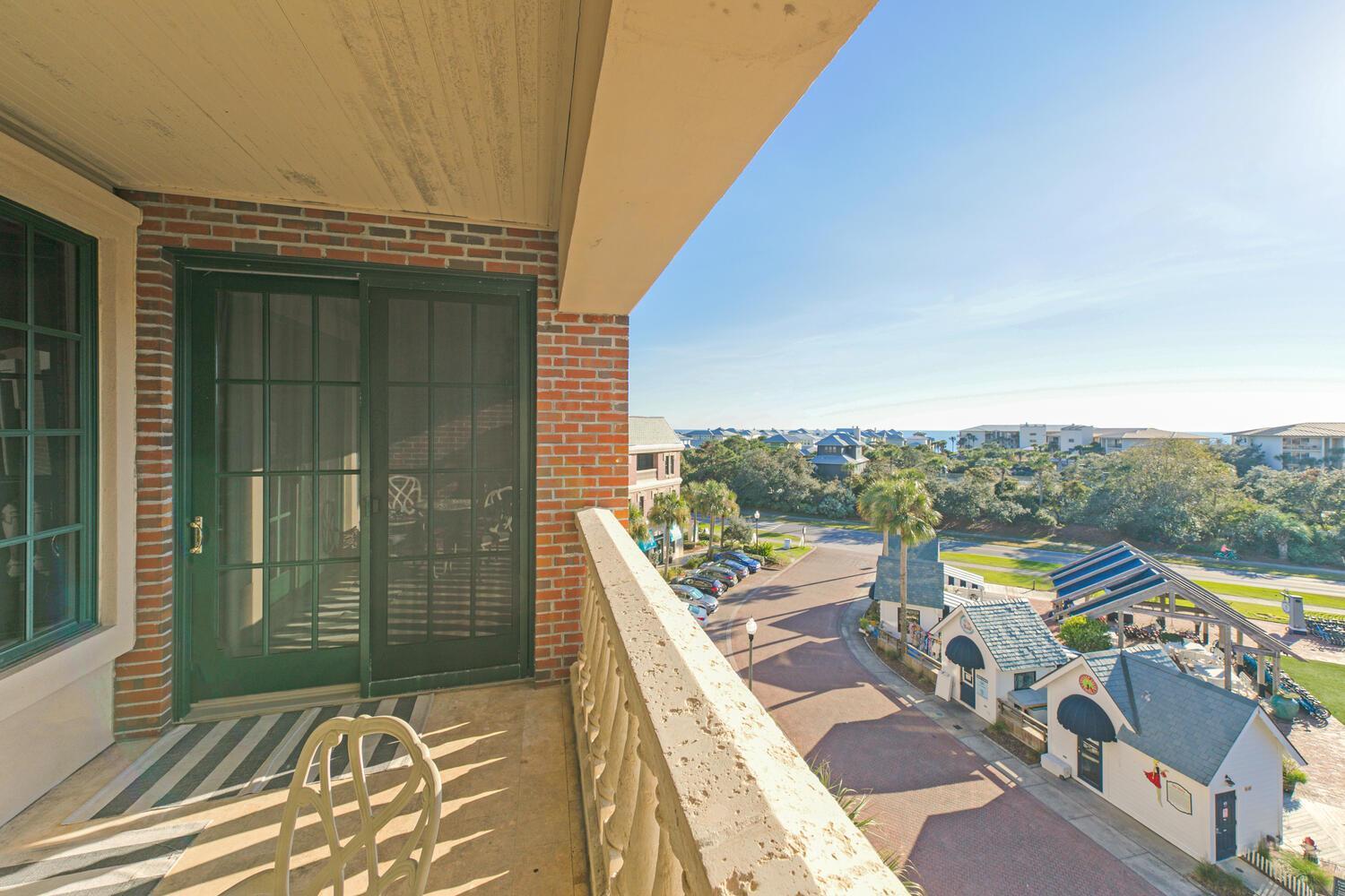 Newly Renovated Village Condo! Easy & Pool Access! * Rosemary Beach