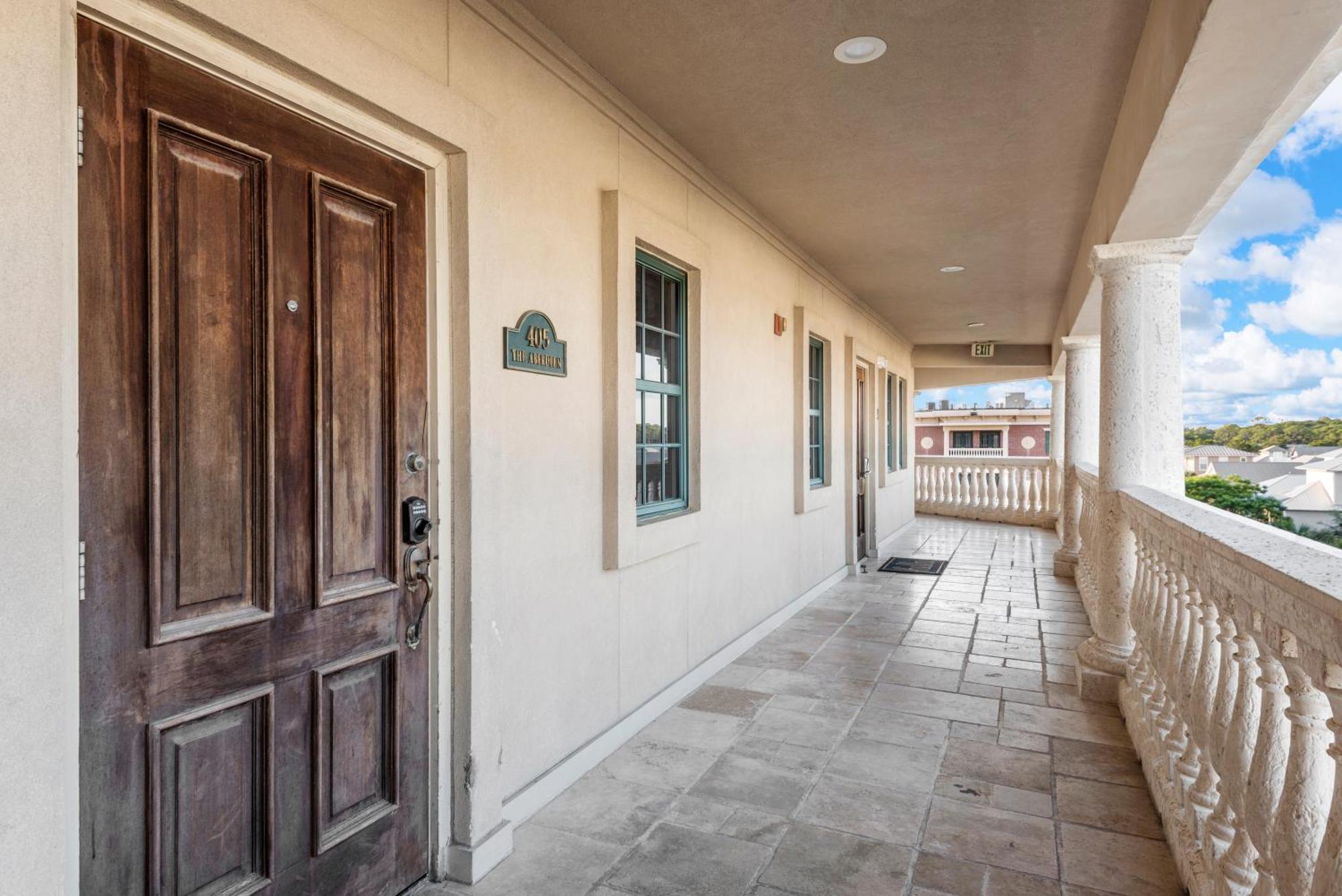 Newly Renovated Village Condo! Easy & Pool Access! Rosemary Beach