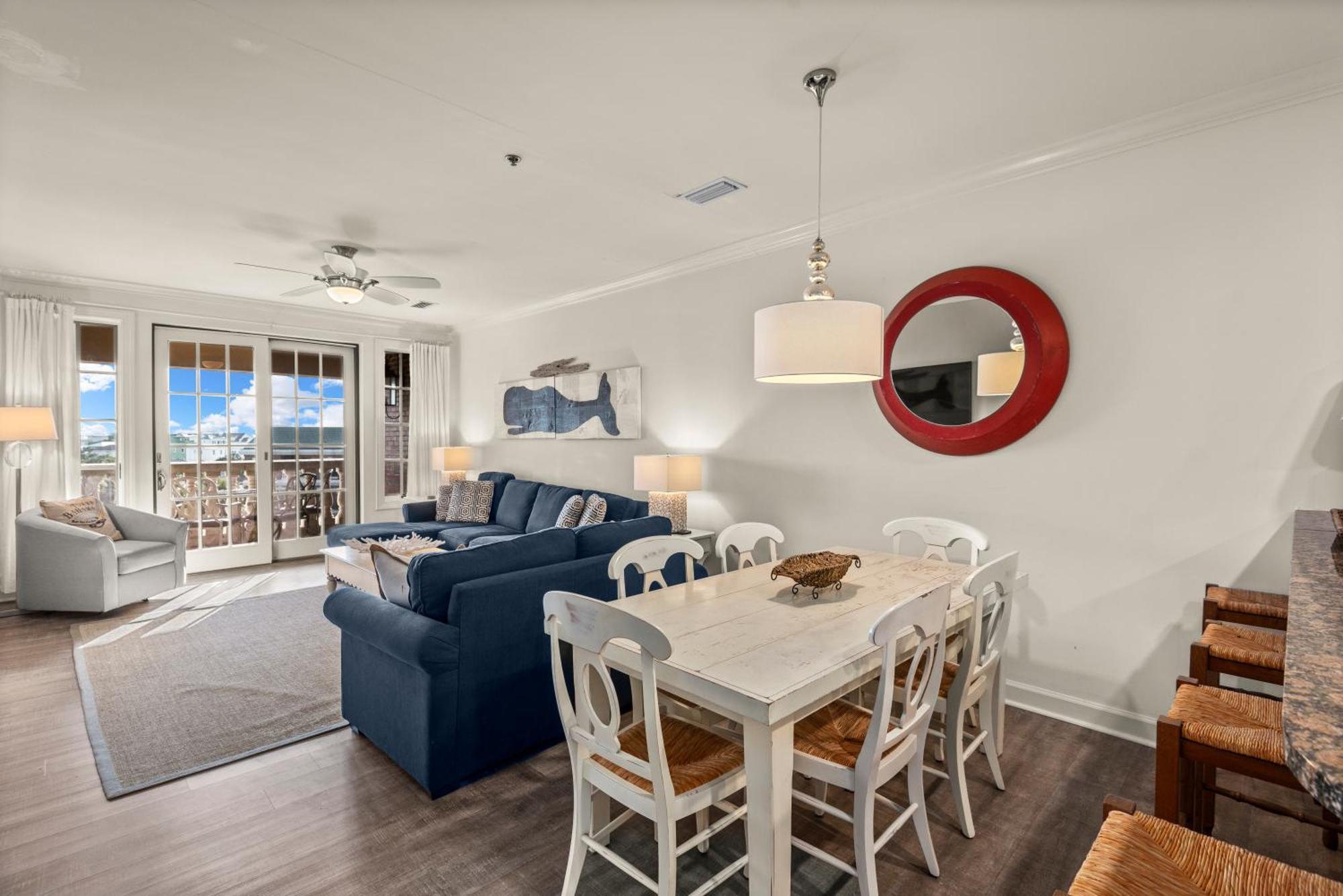 Newly Renovated Village Condo! Easy & Pool Access! Holiday home *