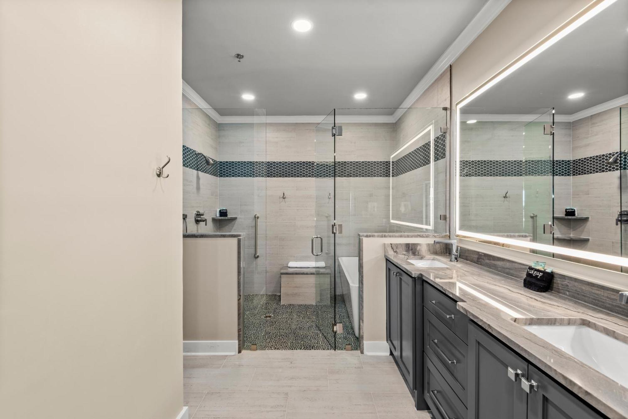 Newly Renovated Village Condo! Easy & Pool Access! Rosemary Beach