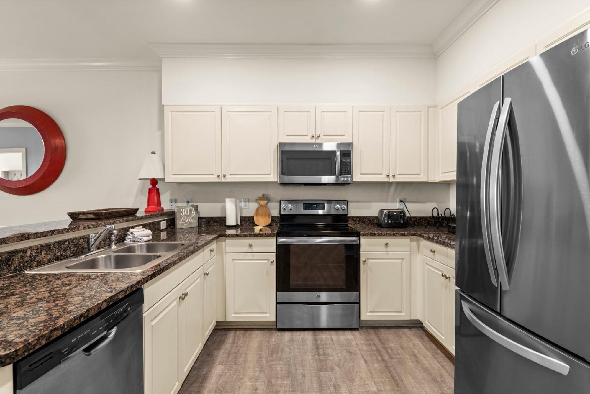 Holiday home Newly Renovated Village Condo! Easy & Pool Access! Rosemary Beach