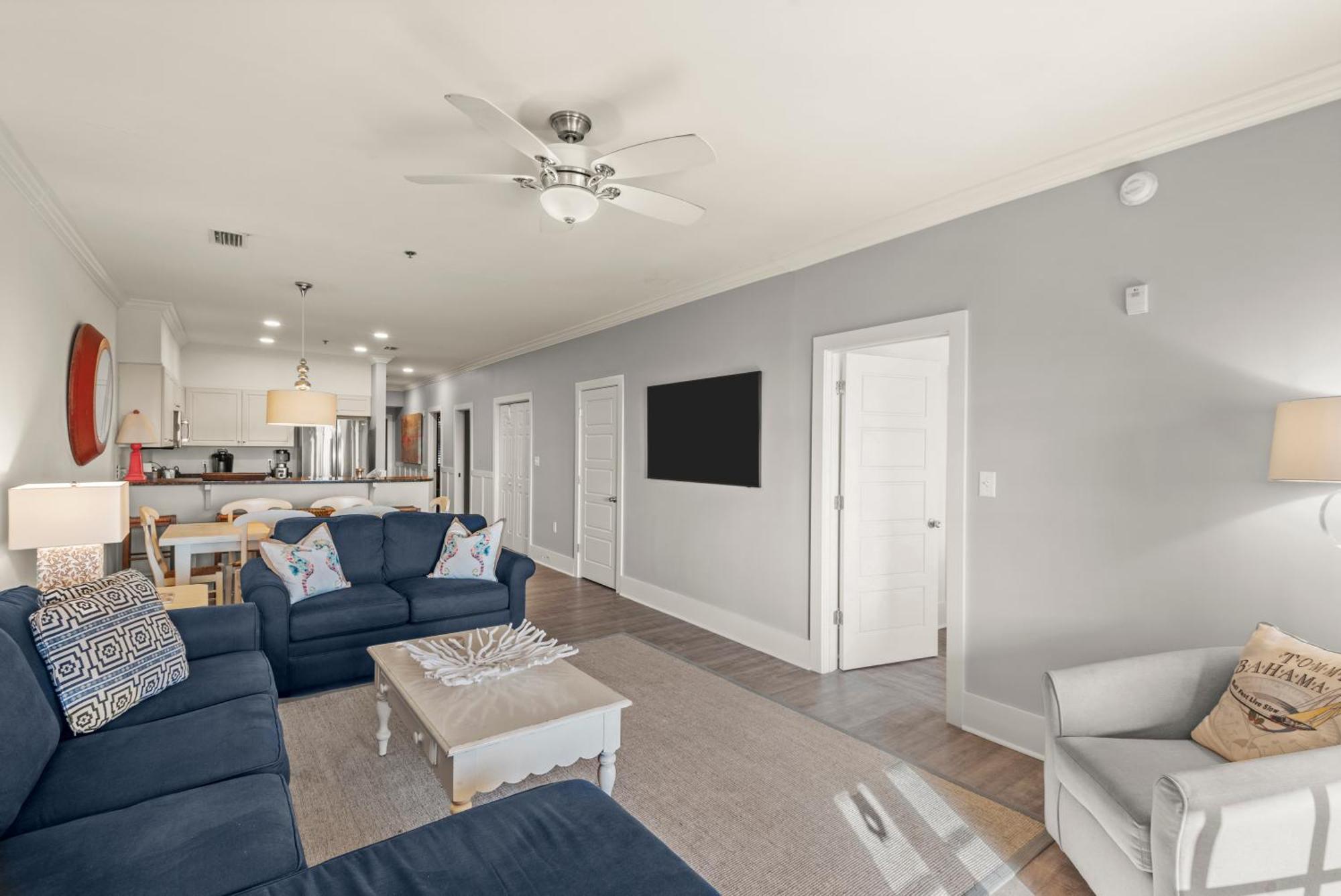 Newly Renovated Village Condo! Easy & Pool Access! Holiday home Rosemary Beach