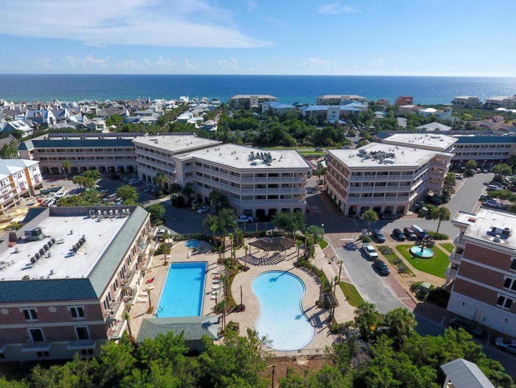 Overlooking 30a! Great Location! Easy & Pool Access!