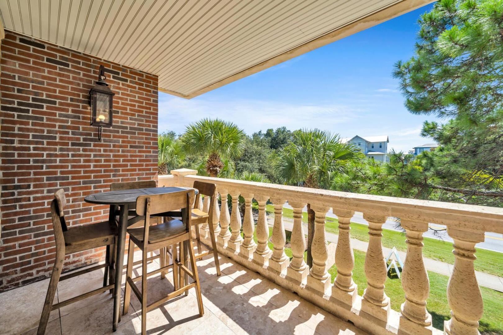 Holiday home Overlooking 30a! Great Location! Easy & Pool Access!