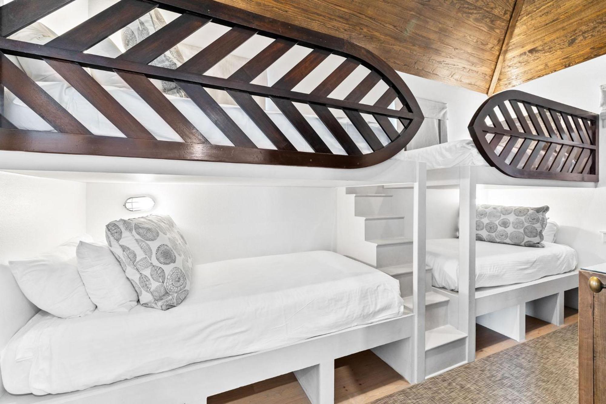Abba & Carriage House * Rosemary Beach