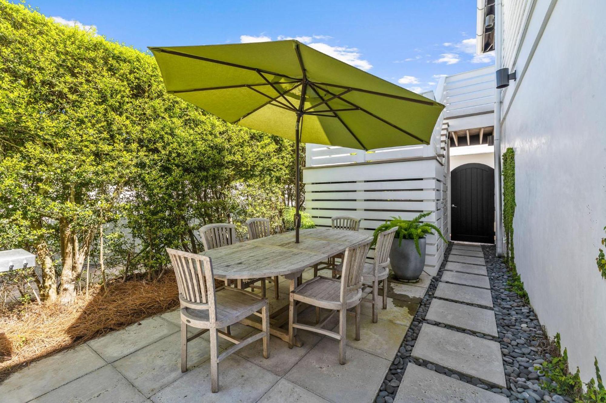 Abba & Carriage House Holiday home