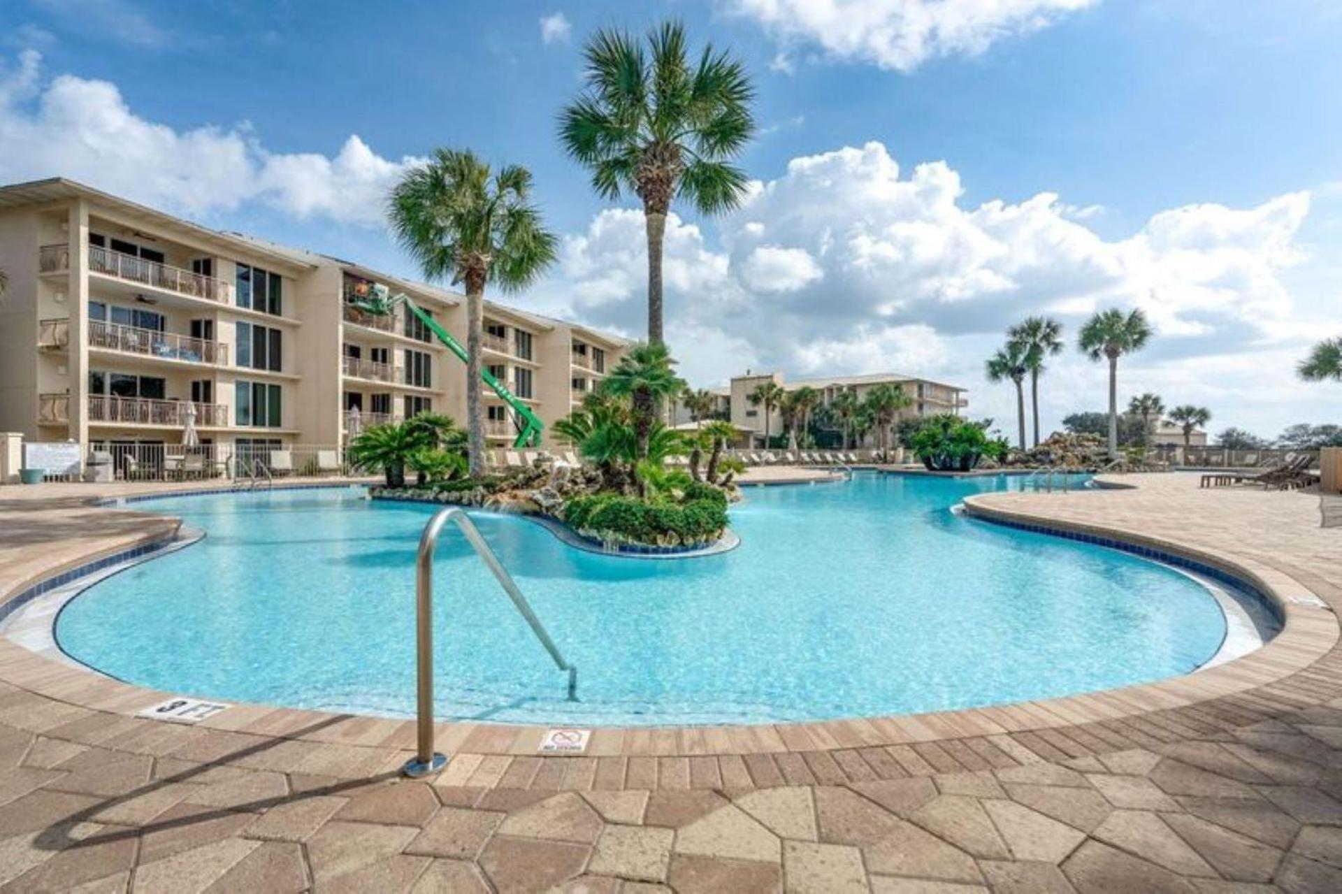 High Pointe 224 *