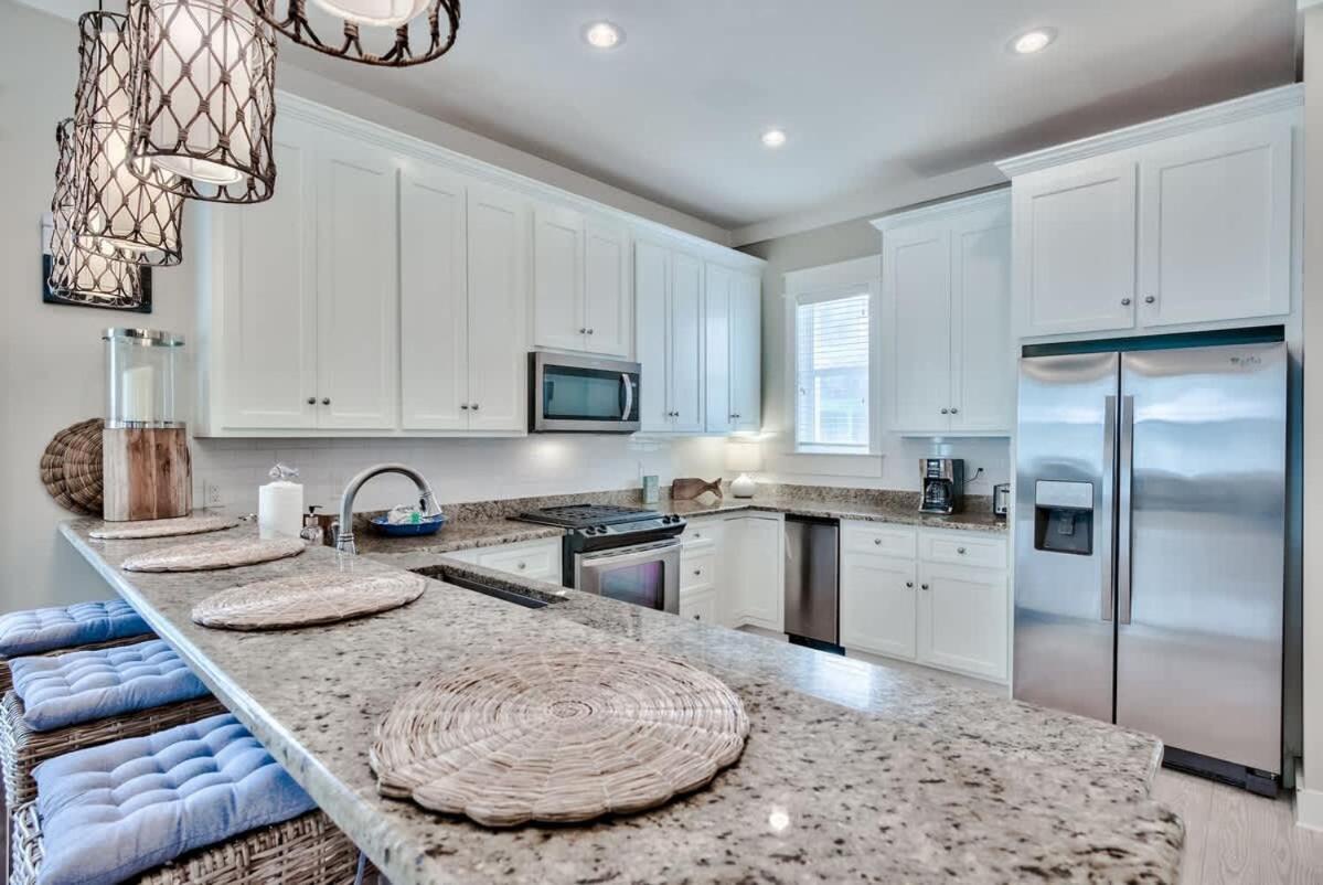 Palm Sundaze On Scenic 30a Sleeps 13 Includes Shuttle Service To Holiday home