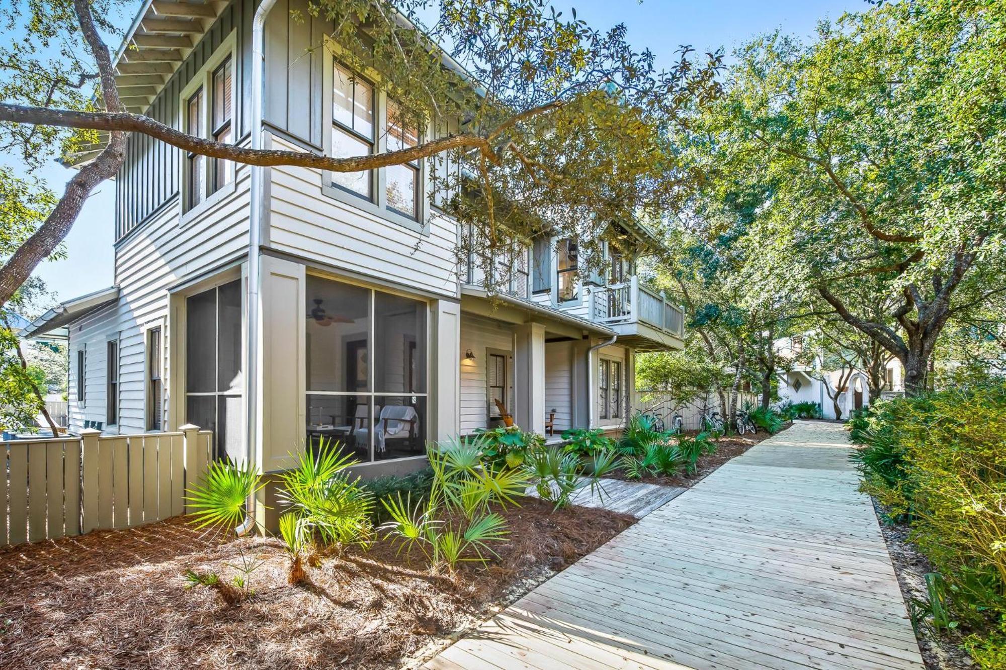 Captain Jack Holiday home Rosemary Beach