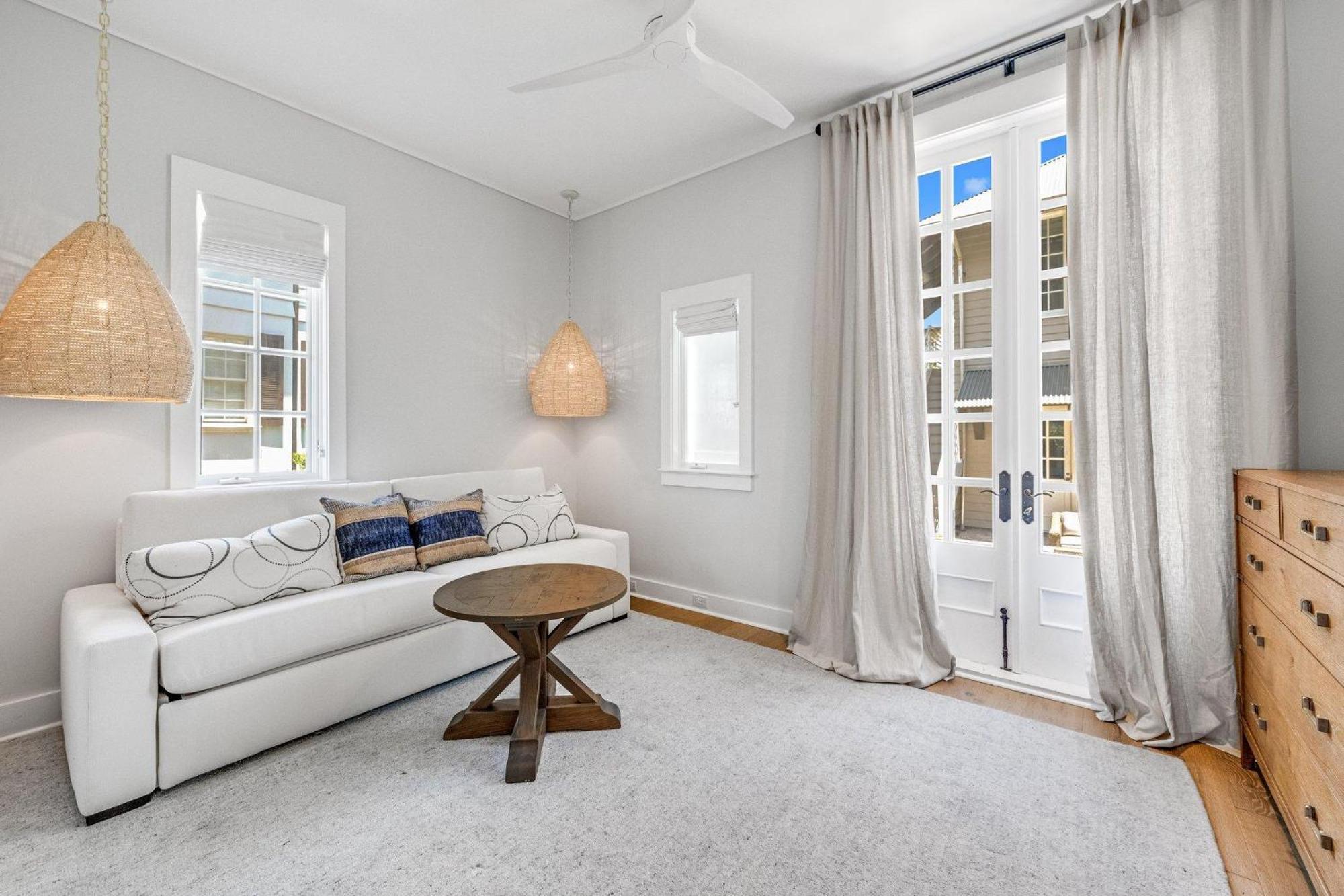 Atwoods & Carriage House Holiday home *
