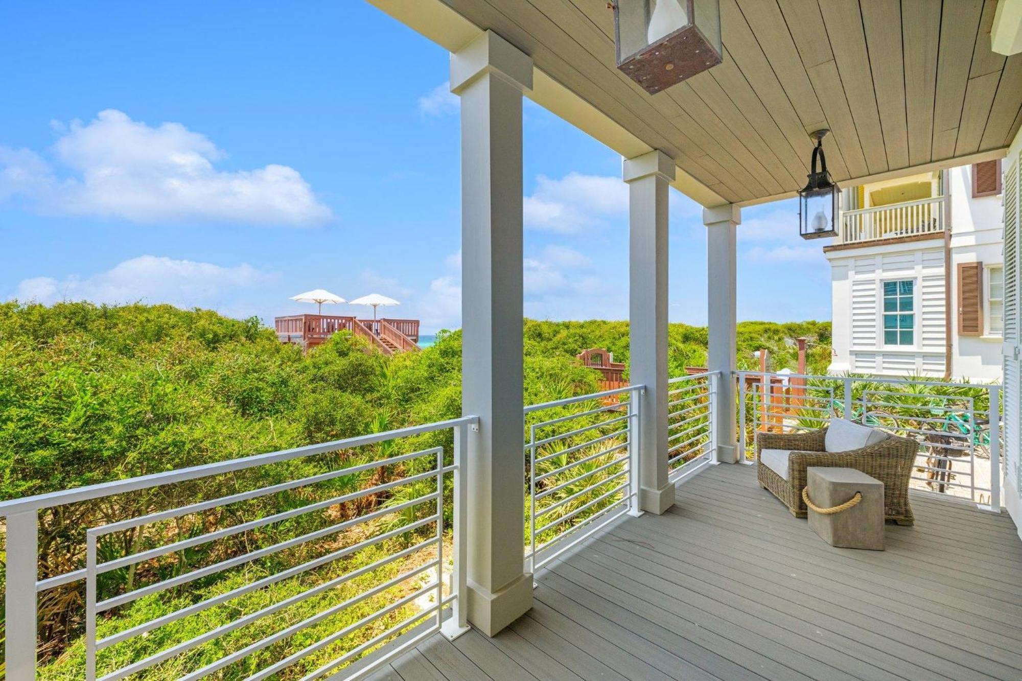 Atwoods & Carriage House Holiday home *