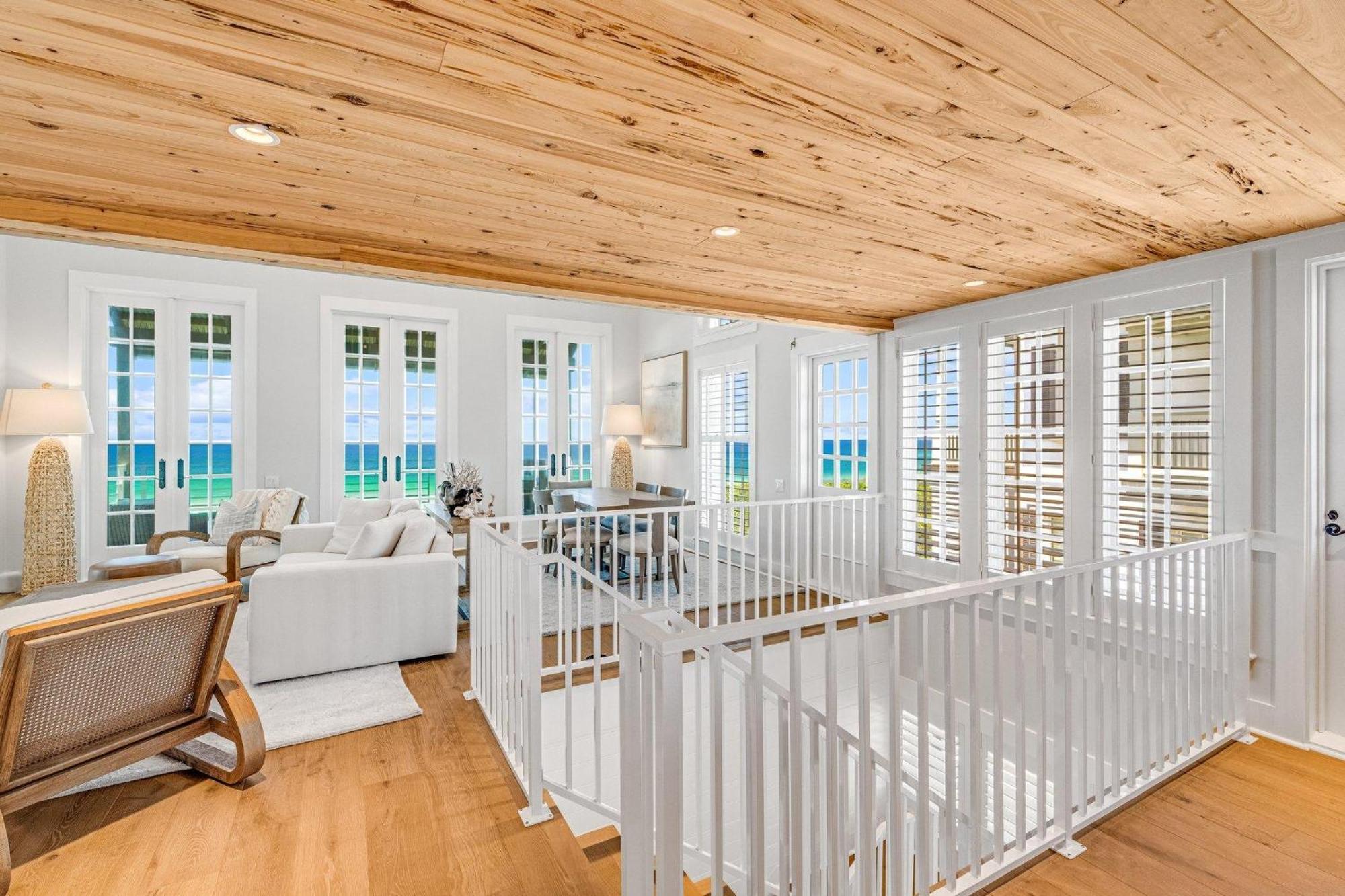 Atwoods & Carriage House *