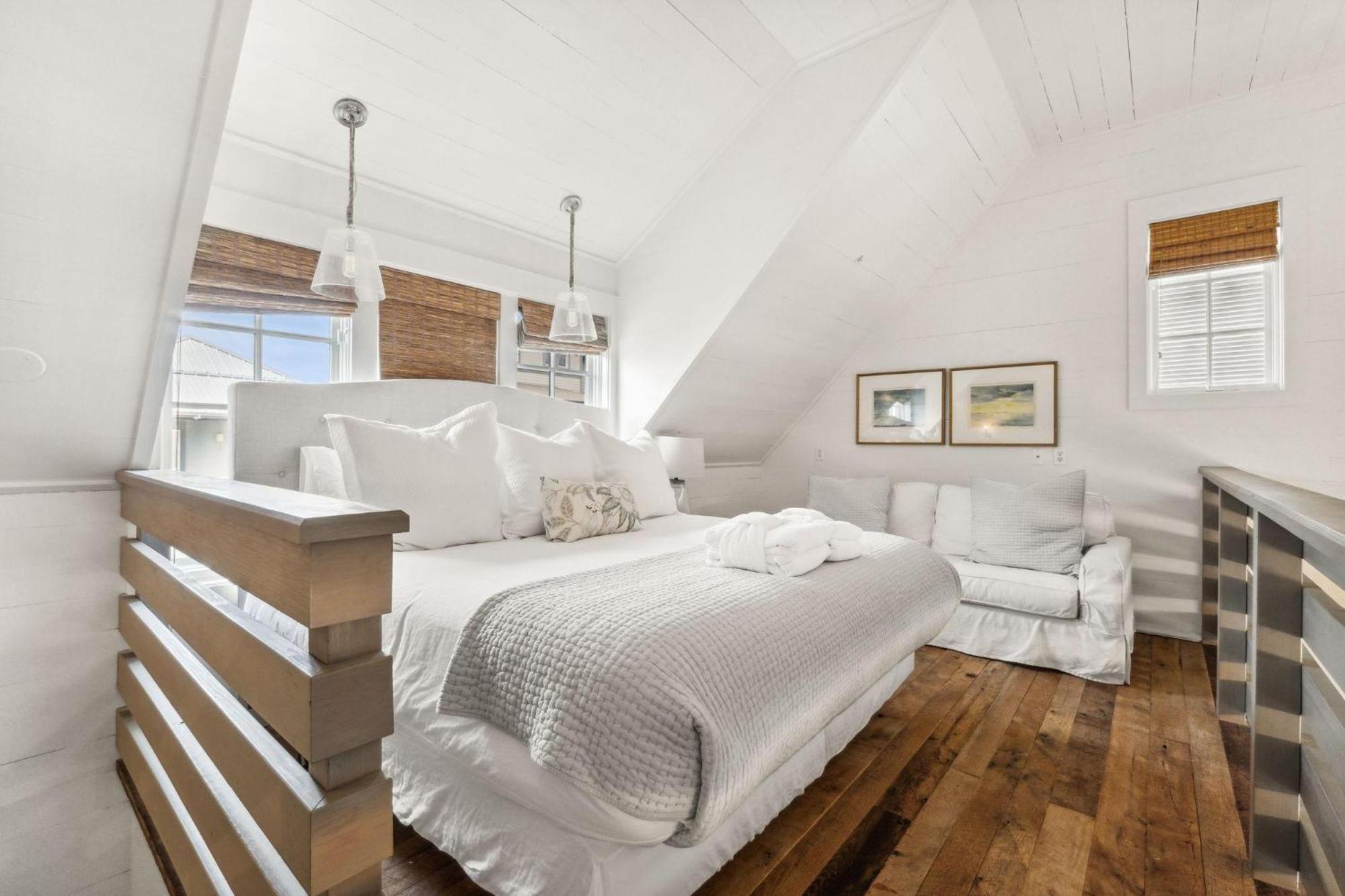 Water And Carriage House Holiday home *