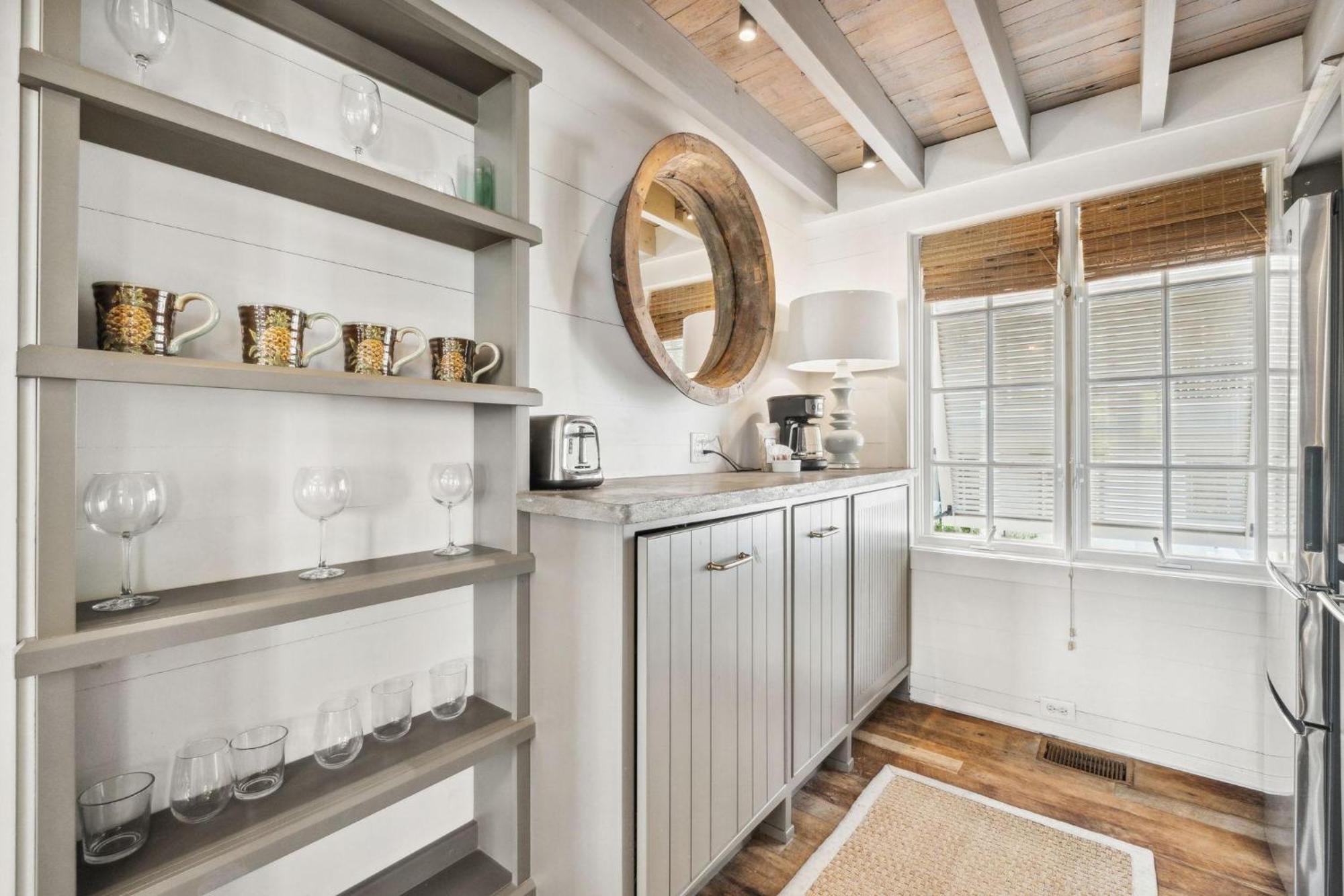 Water And Carriage House * Rosemary Beach