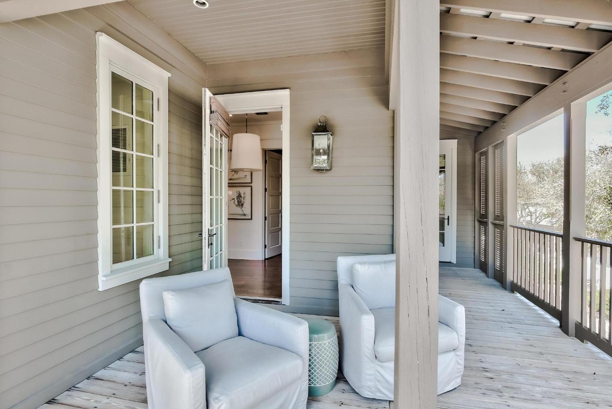 Blue Heron & Carriage House *