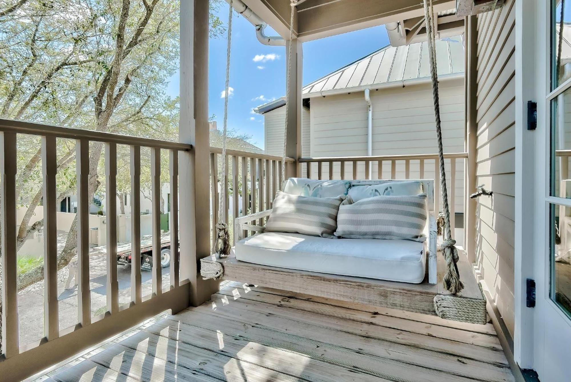 Holiday home Blue Heron & Carriage House